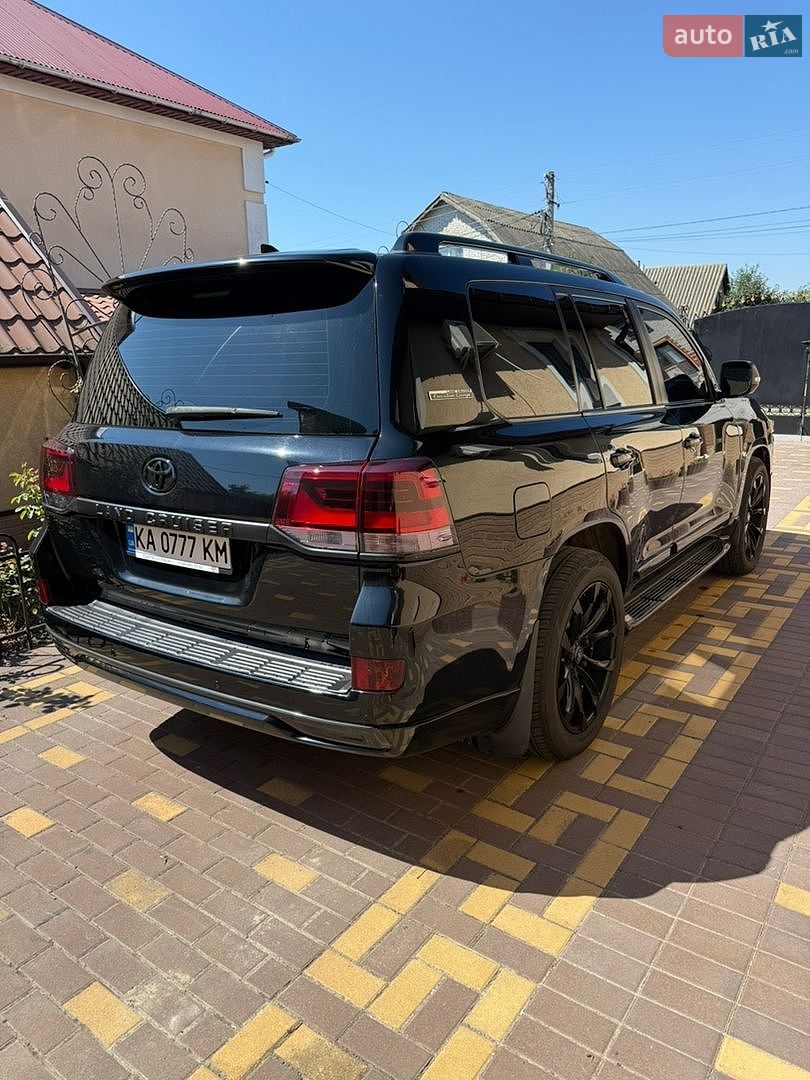 Toyota Land Cruiser 2017 VIN JTMCV02J404225065 фото оголошення 5 з 20