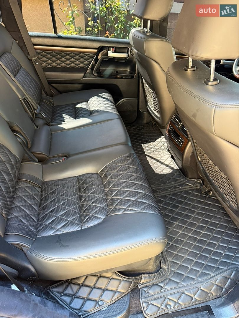 Toyota Land Cruiser 2017 VIN JTMCV02J404225065 фото оголошення 18 з 20