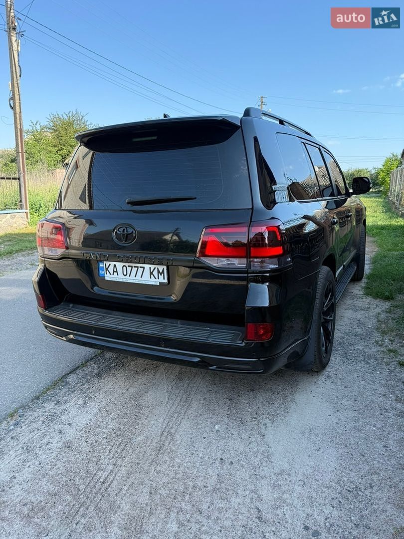 Toyota Land Cruiser 2017 VIN JTMCV02J404225065 фото оголошення 8 з 20