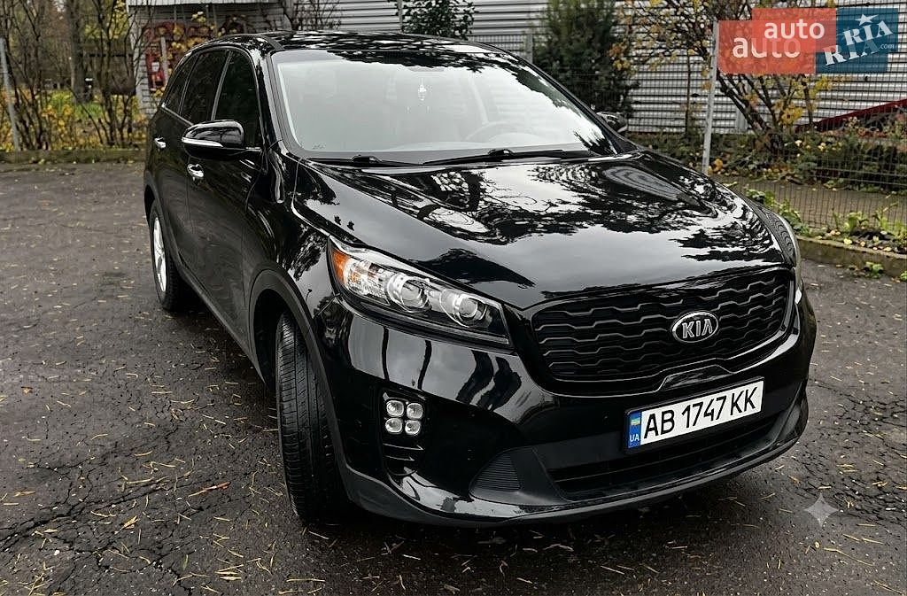 Kia Sorento 2018 VIN 5XYPG4A59KG472593 фото оголошення 2 з 30