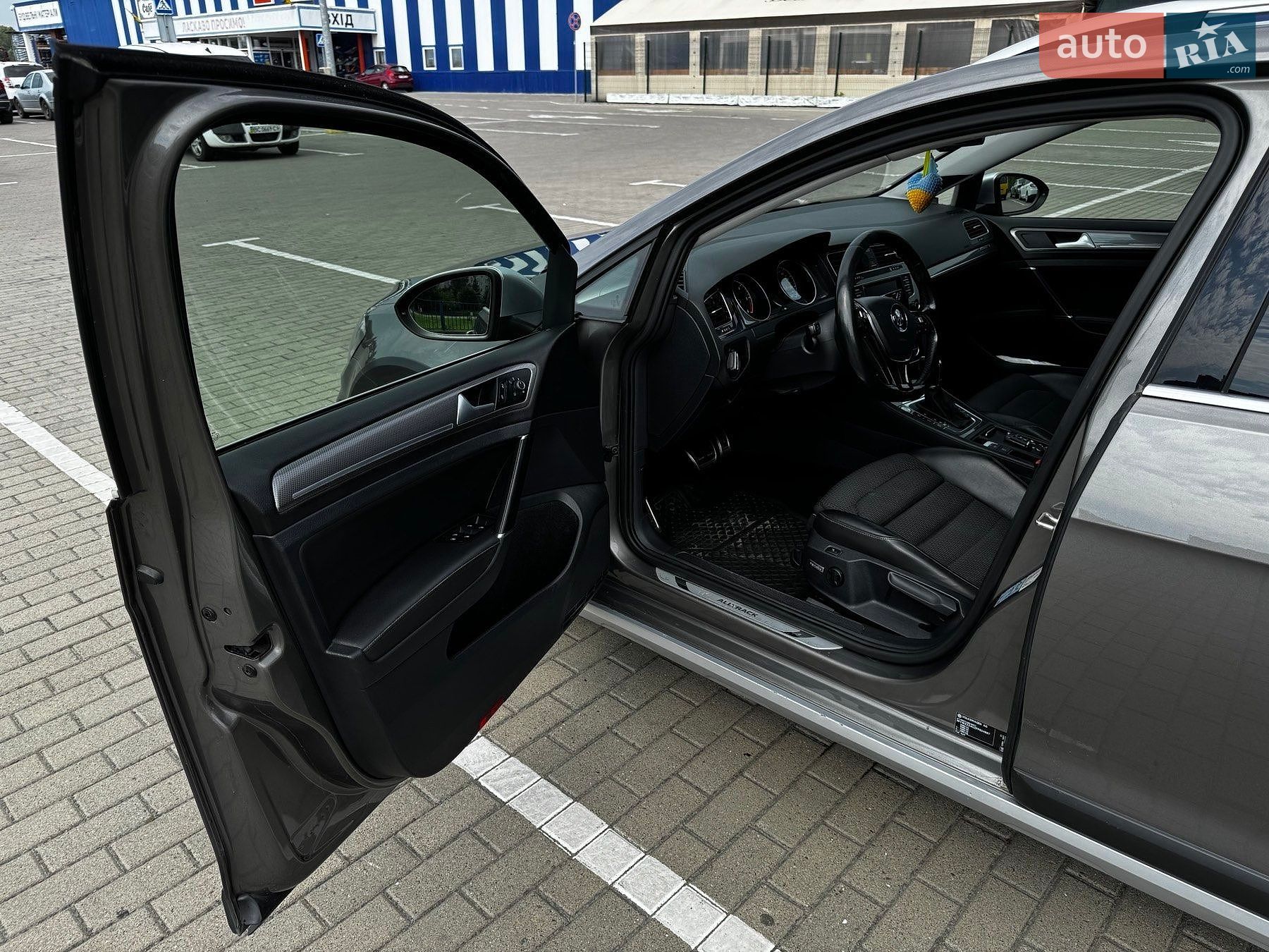 Volkswagen Golf Alltrack 2015 VIN WVWZZZAUZFP624697 фото оголошення 10 з 24