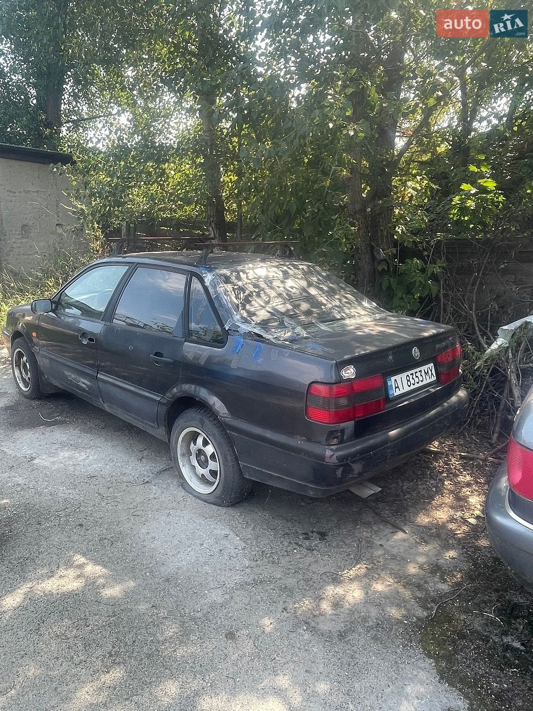 Volkswagen Passat 1994 VIN WVWZZZ3AZRE123472 фото оголошення 3 з 5