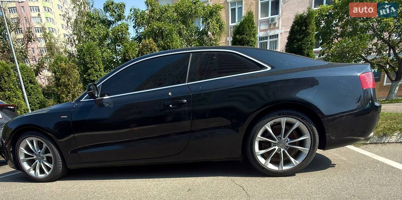 Audi A5 2012 VIN WAULFAFR2DA024496 фото оголошення 2 з 16