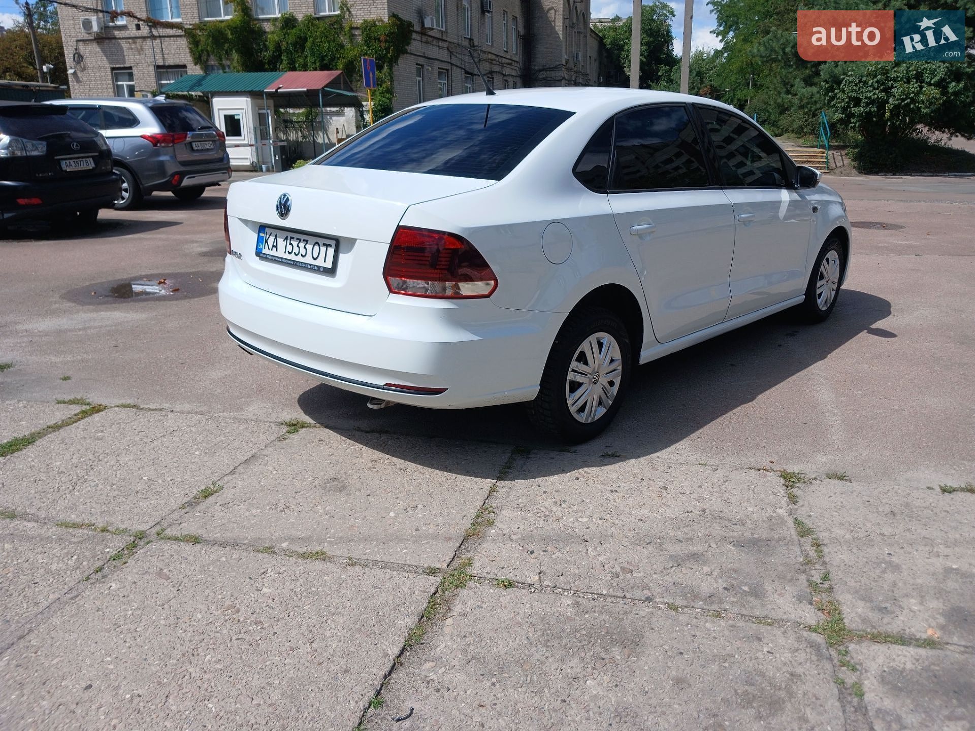 Volkswagen Polo 2019 VIN XW8ZZZ61ZLG016183 фото оголошення 3 з 5