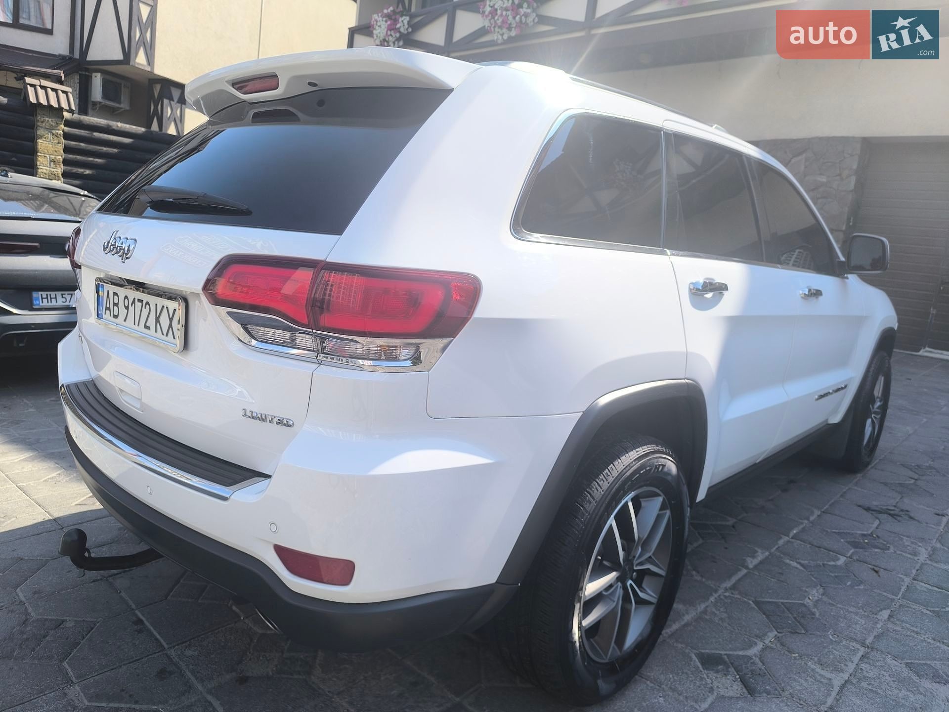 Jeep Grand Cherokee 2020 VIN 1C4RJFBG1LC335045 фото оголошення 7 з 40