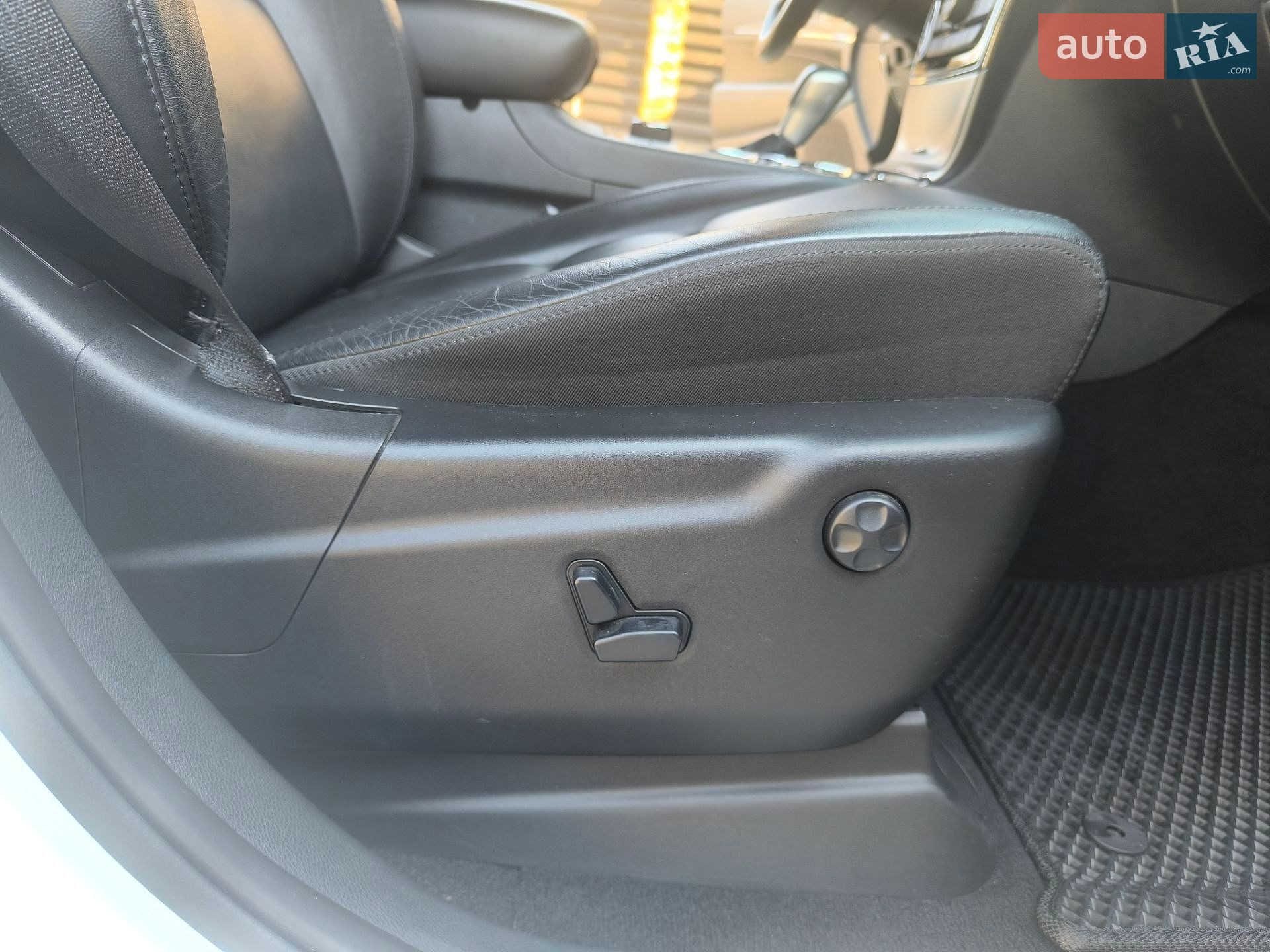 Jeep Grand Cherokee 2020 VIN 1C4RJFBG1LC335045 фото оголошення 24 з 40