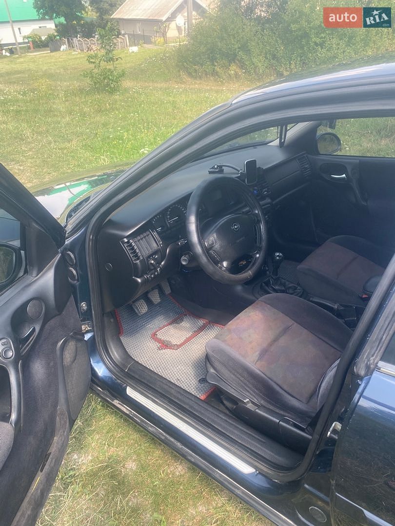 Opel Vectra 1999 VIN W0L0JBF19X1046378 фото оголошення 2 з 8