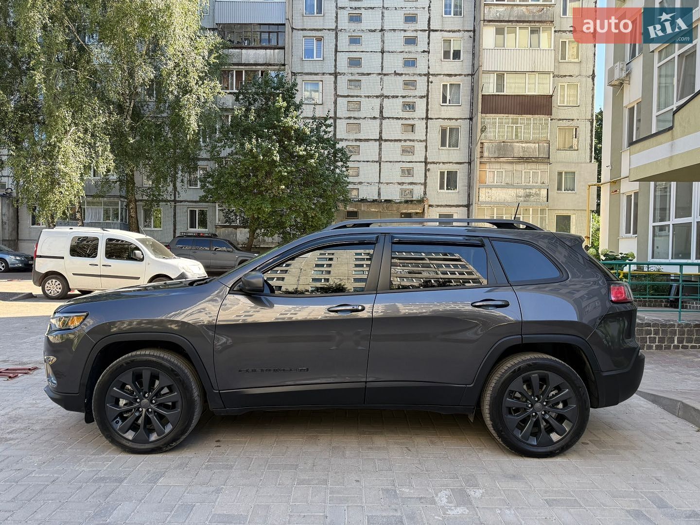 Jeep Cherokee 2020 VIN 1C4PJMCX9MD117828 фото оголошення 8 з 32