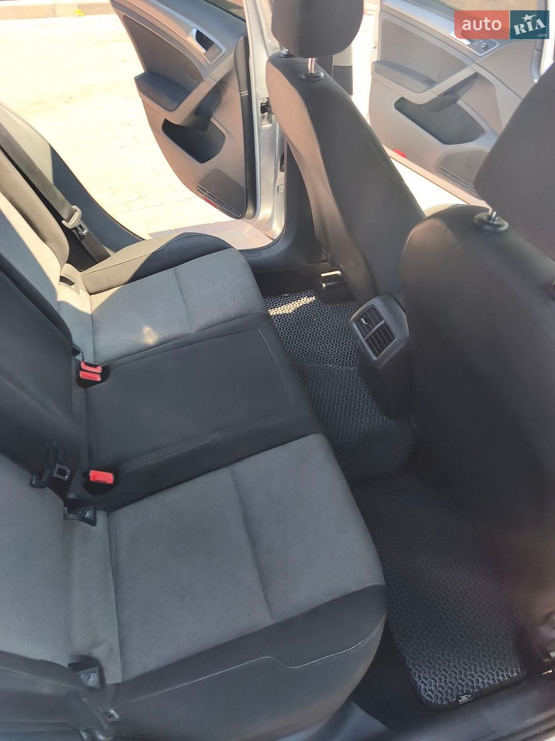 Volkswagen Golf 2014 VIN WVWZZZAUZFP505259 фото оголошення 10 з 13