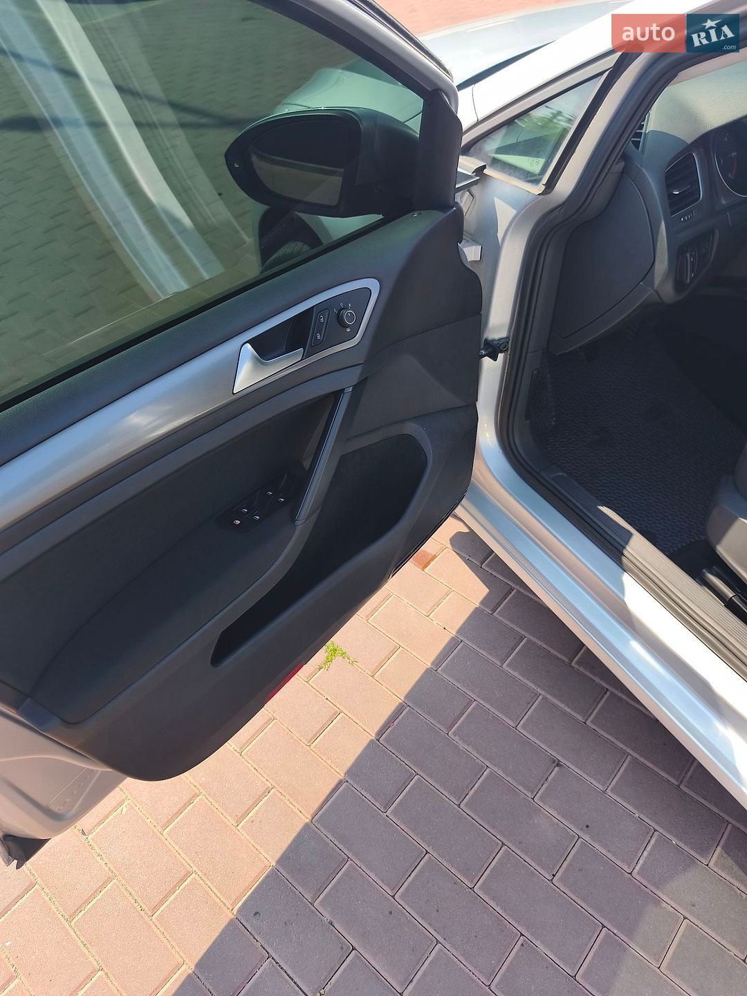 Volkswagen Golf 2014 VIN WVWZZZAUZFP505259 фото оголошення 4 з 13