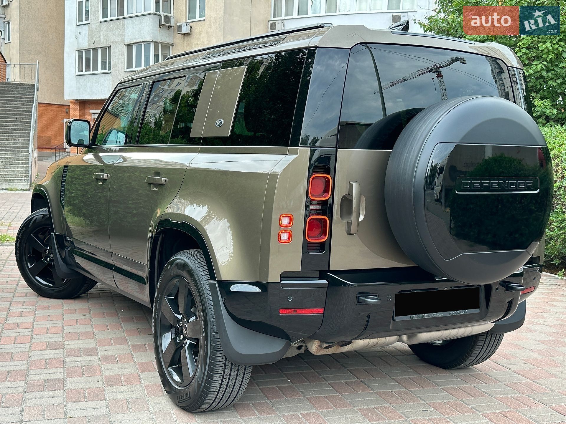 Land Rover Defender 2021 VIN SALEA7BW2M2057672 фото оголошення 3 з 43