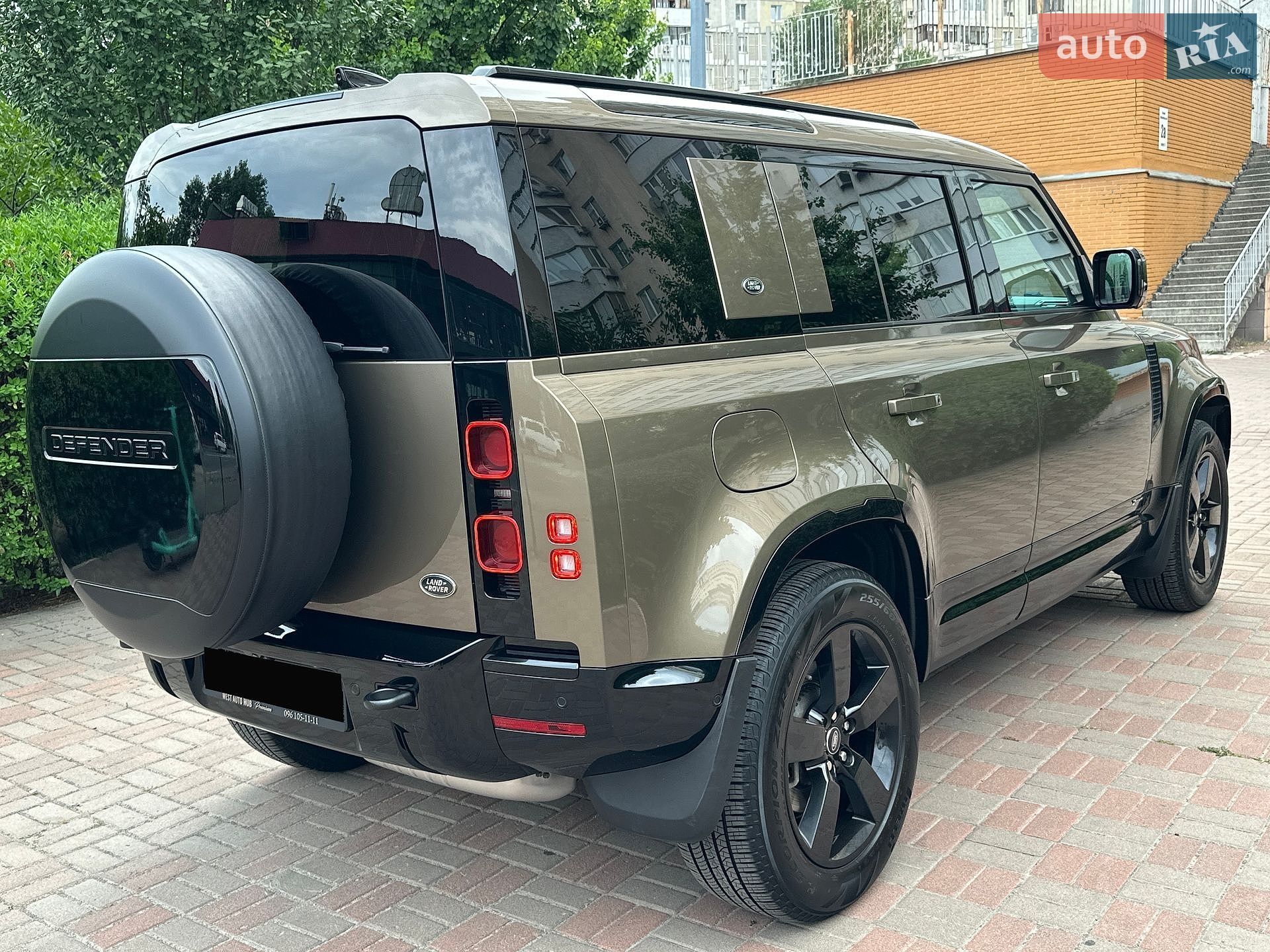 Land Rover Defender 2021 VIN SALEA7BW2M2057672 фото оголошення 10 з 43