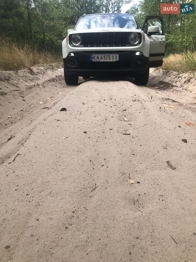 Jeep Renegade 2016 VIN ZACCJBBT7GPD00037 фото оголошення 2 з 8