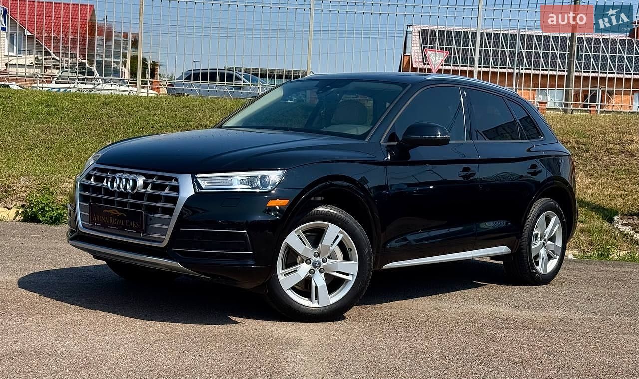 Audi Q5 2017 VIN WA1ANAFY0J2005949 фото оголошення 4 з 44
