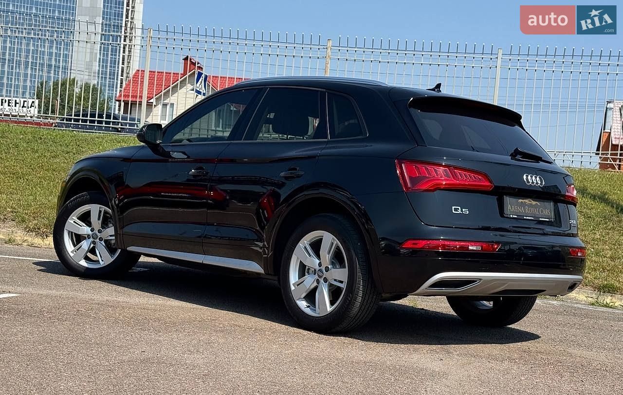 Audi Q5 2017 VIN WA1ANAFY0J2005949 фото оголошення 9 з 44