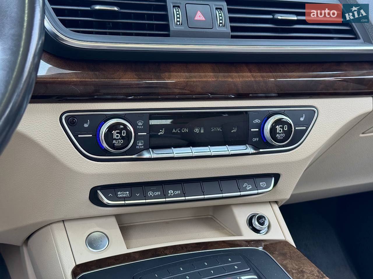 Audi Q5 2017 VIN WA1ANAFY0J2005949 фото оголошення 33 з 44