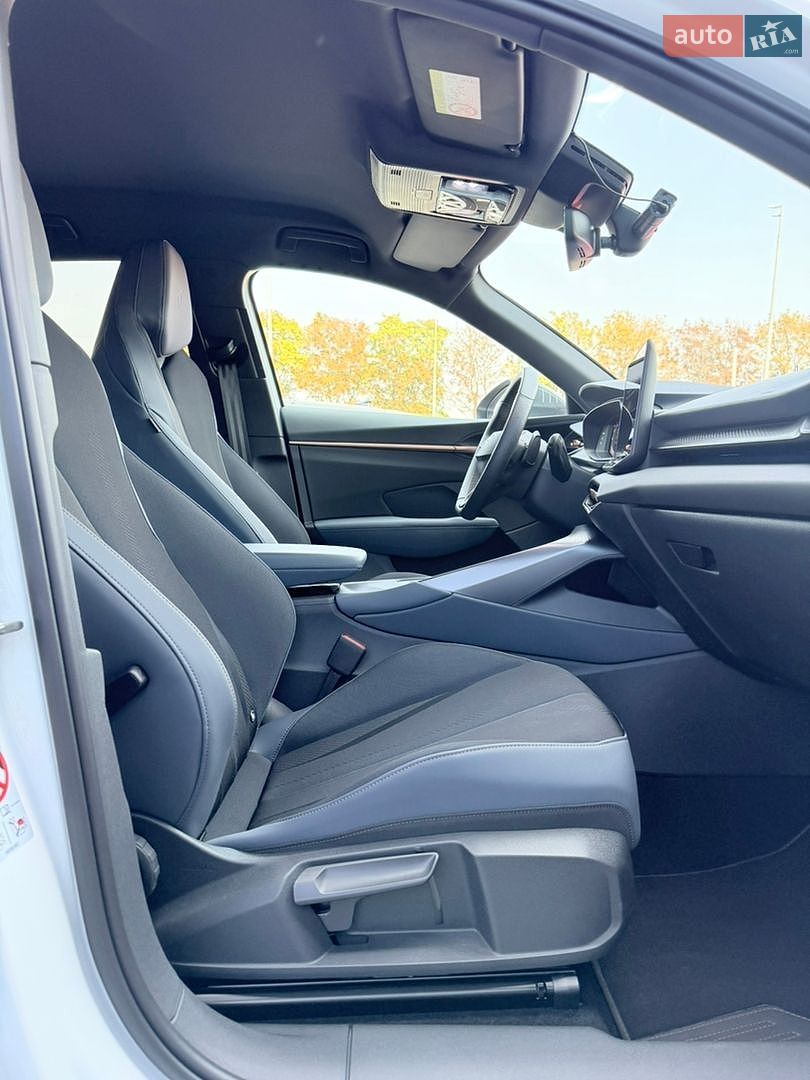 Cupra Terramar 2025 VIN VSSZZZKP9S1030976 фото оголошення 27 з 33