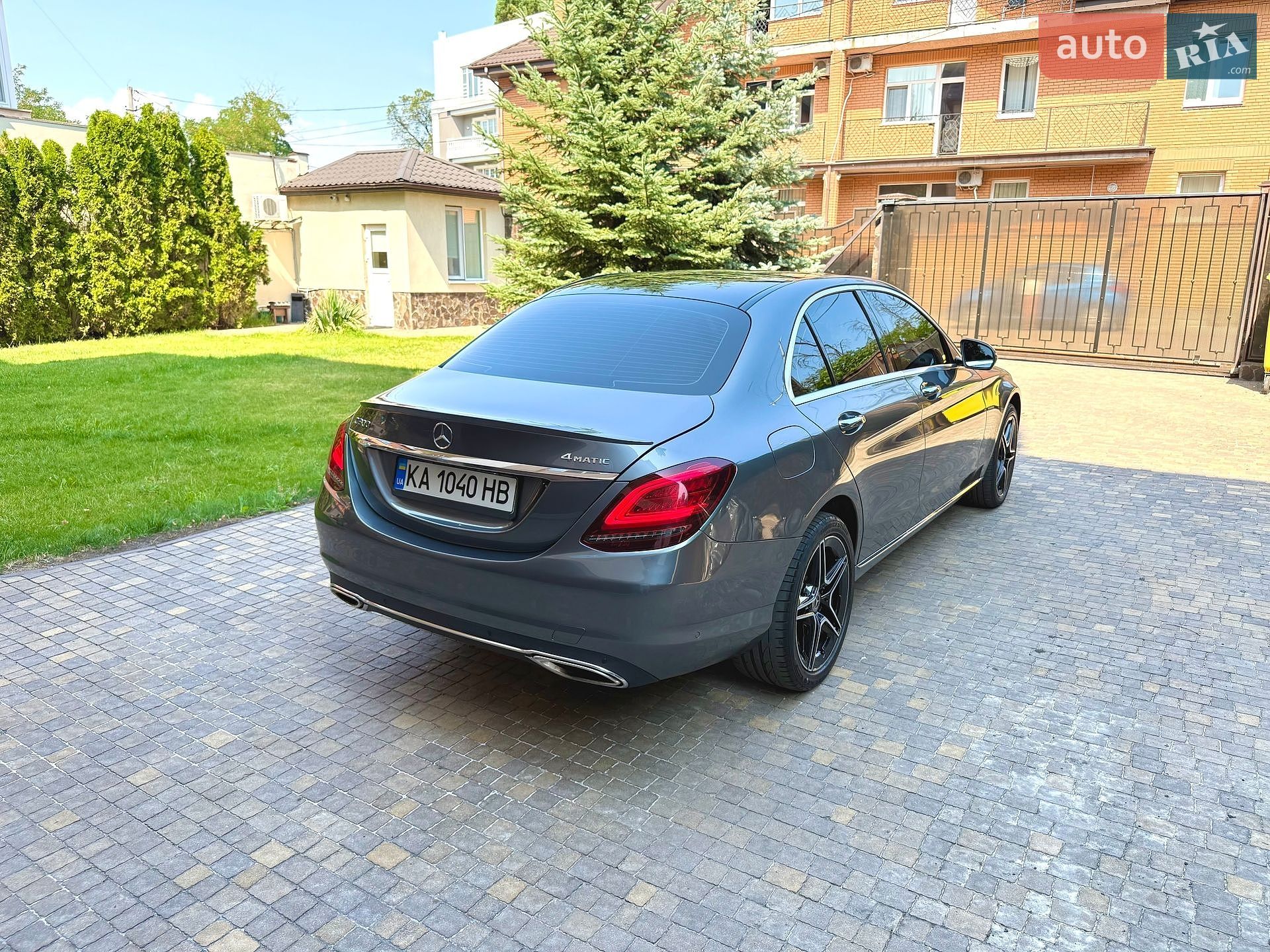 Mercedes-Benz C-Class 2018 VIN 55SWF8EB3KU272157 фото оголошення 11 з 77