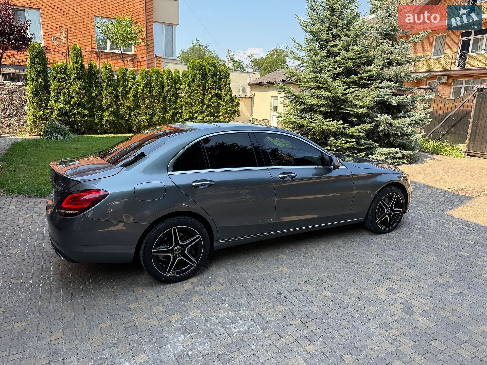 Mercedes-Benz C-Class 2018 VIN 55SWF8EB3KU272157 фото оголошення 10 з 77