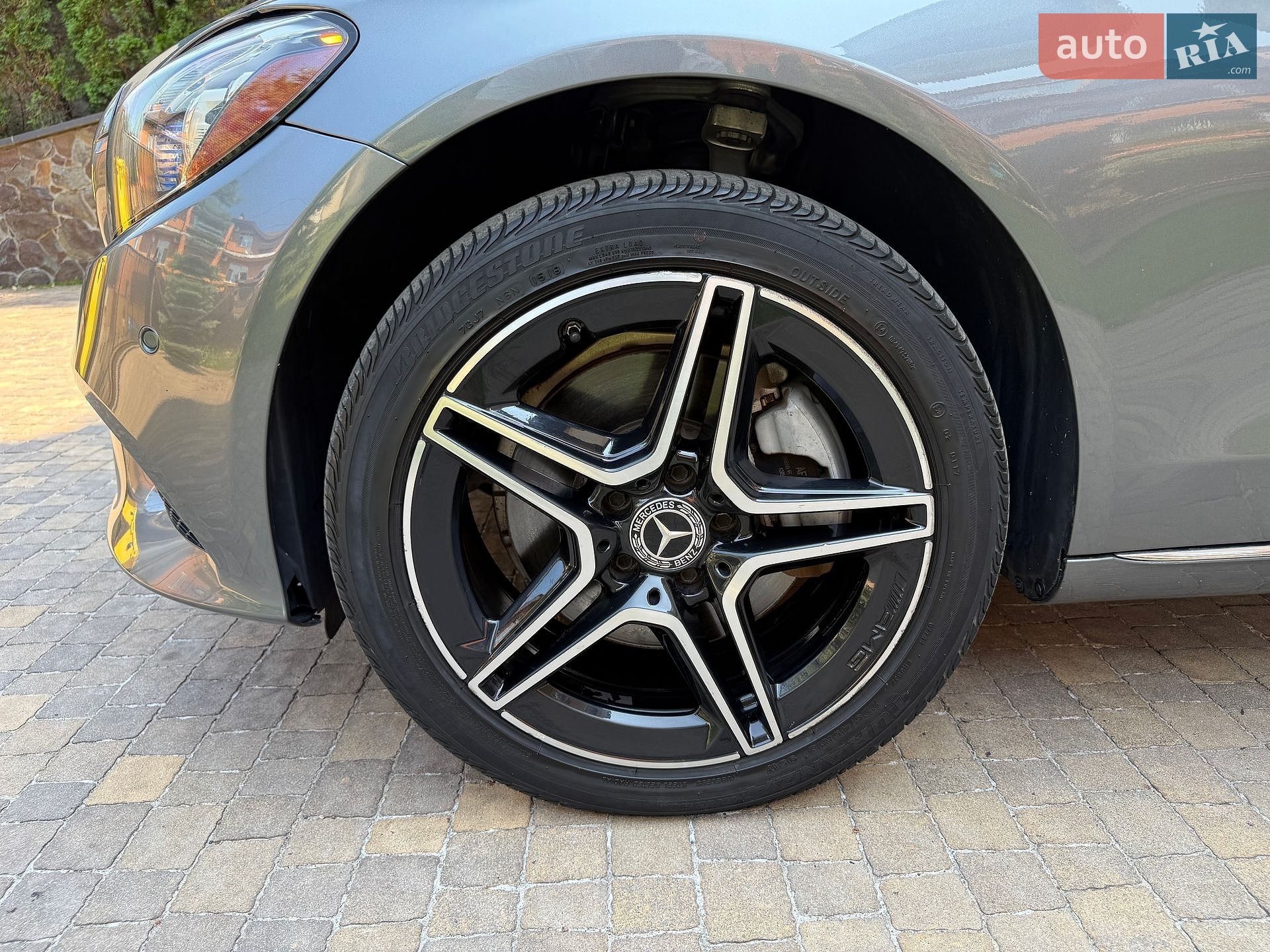 Mercedes-Benz C-Class 2018 VIN 55SWF8EB3KU272157 фото оголошення 32 з 77