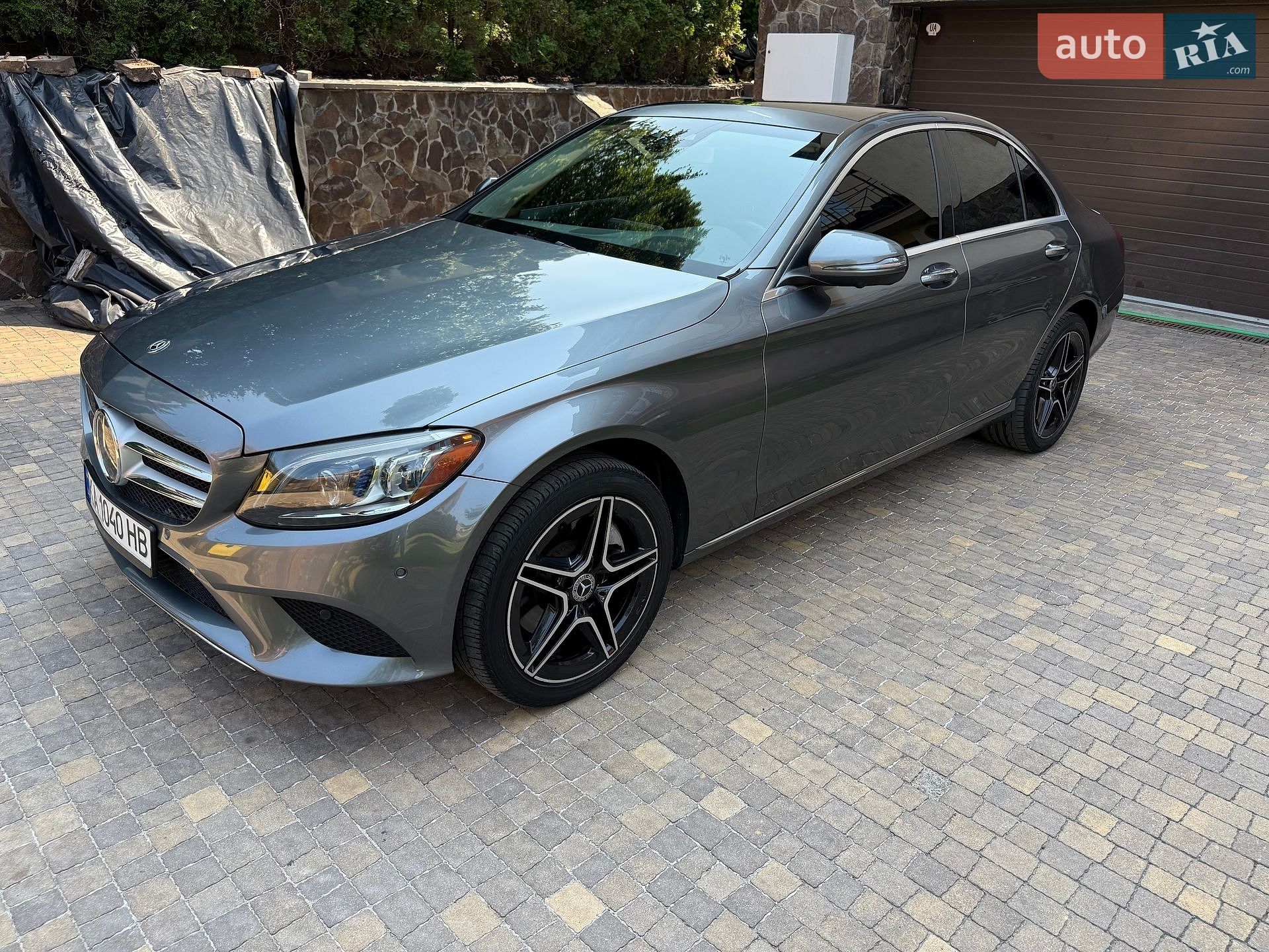 Mercedes-Benz C-Class 2018 VIN 55SWF8EB3KU272157 фото оголошення 19 з 77