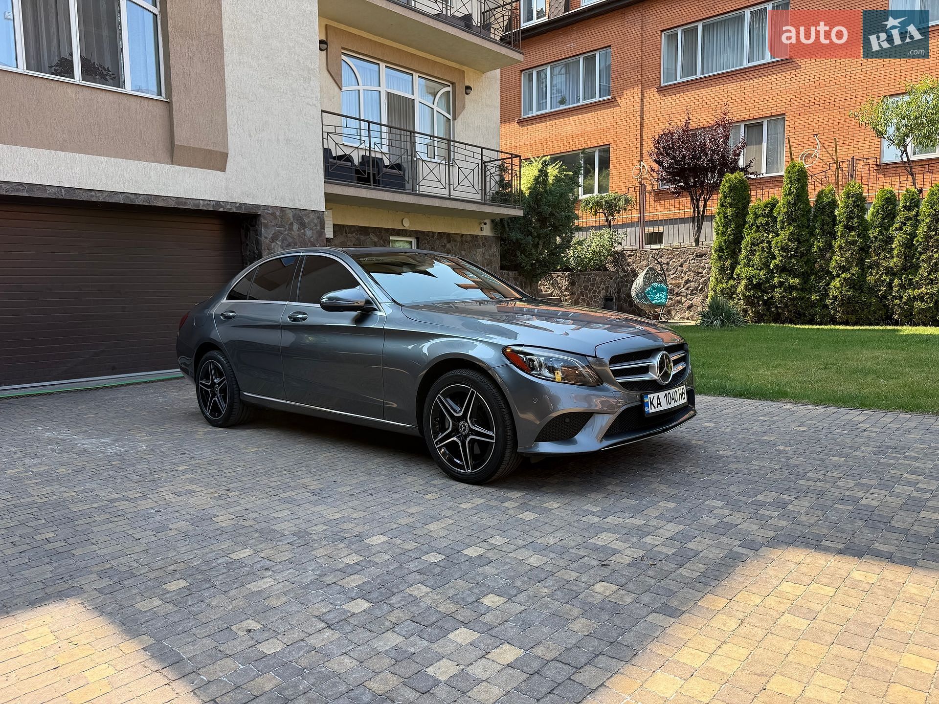 Mercedes-Benz C-Class 2018 VIN 55SWF8EB3KU272157 фото оголошення 24 з 77
