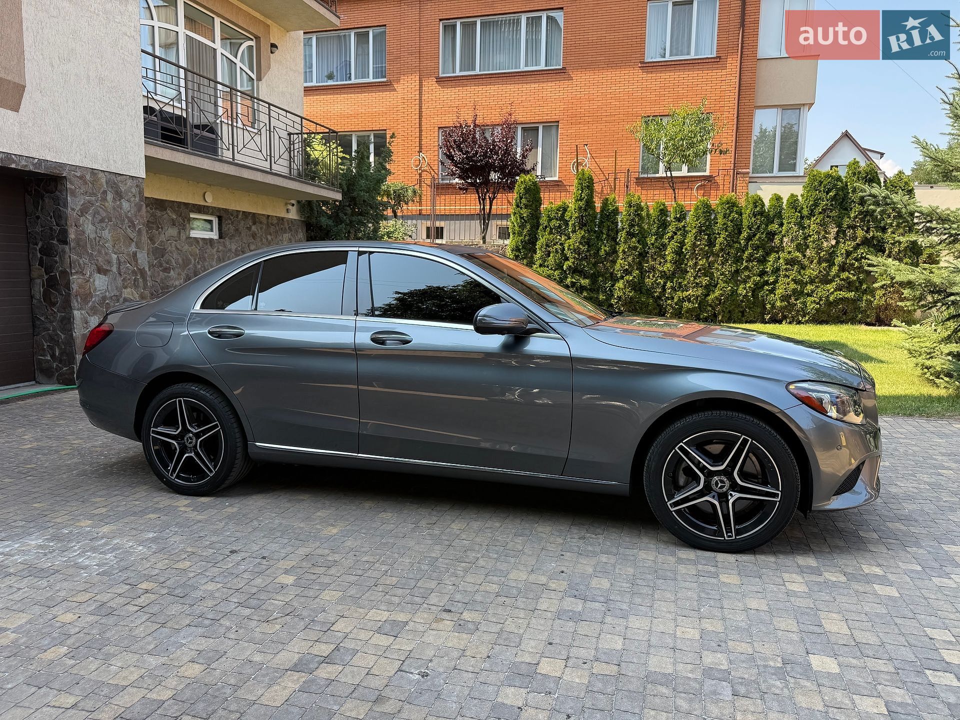 Mercedes-Benz C-Class 2018 VIN 55SWF8EB3KU272157 фото оголошення 27 з 77
