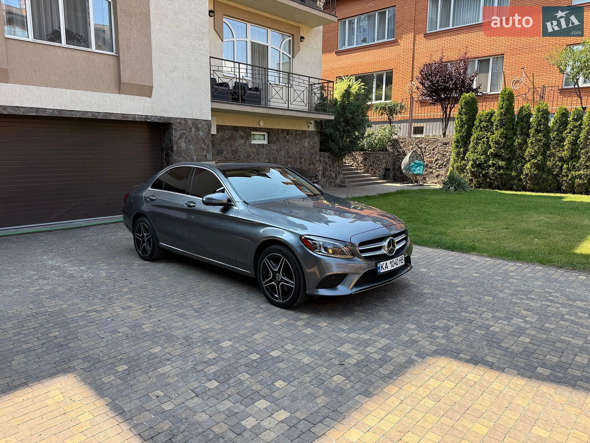 Mercedes-Benz C-Class 2018 VIN 55SWF8EB3KU272157 фото оголошення 26 з 77