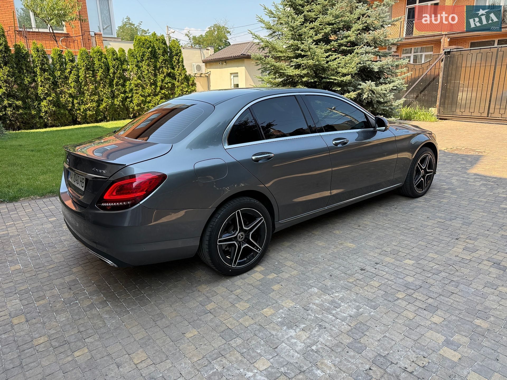 Mercedes-Benz C-Class 2018 VIN 55SWF8EB3KU272157 фото оголошення 29 з 77