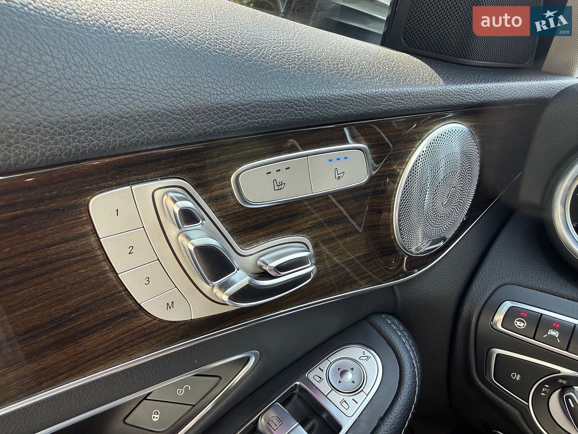 Mercedes-Benz C-Class 2018 VIN 55SWF8EB3KU272157 фото оголошення 77 з 77