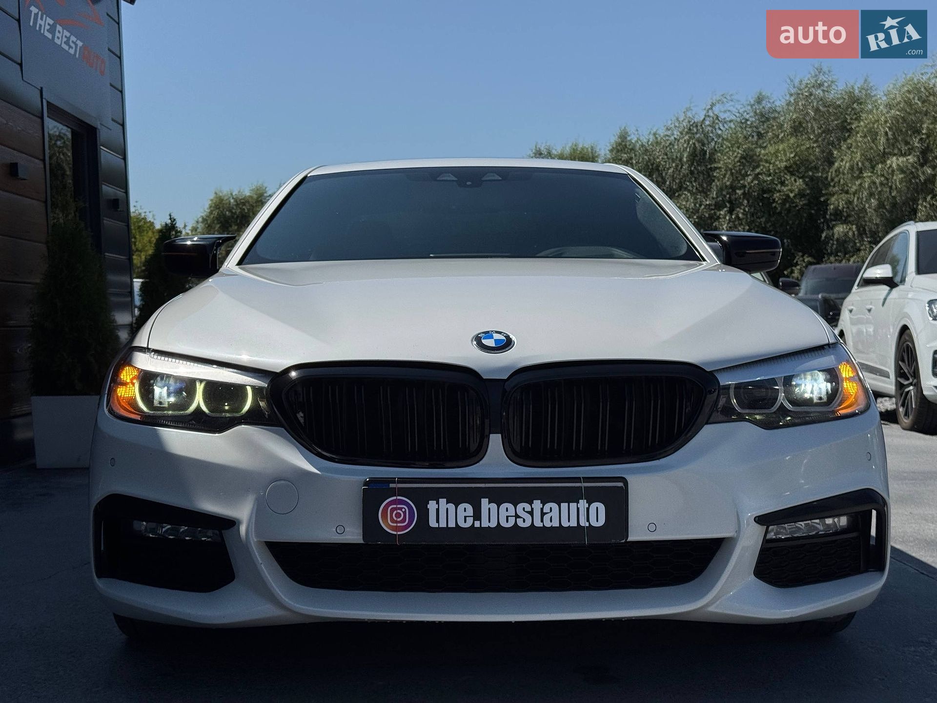 BMW 5 Series 2018 VIN WBAJA5C54JWA39386 фото оголошення 13 з 78