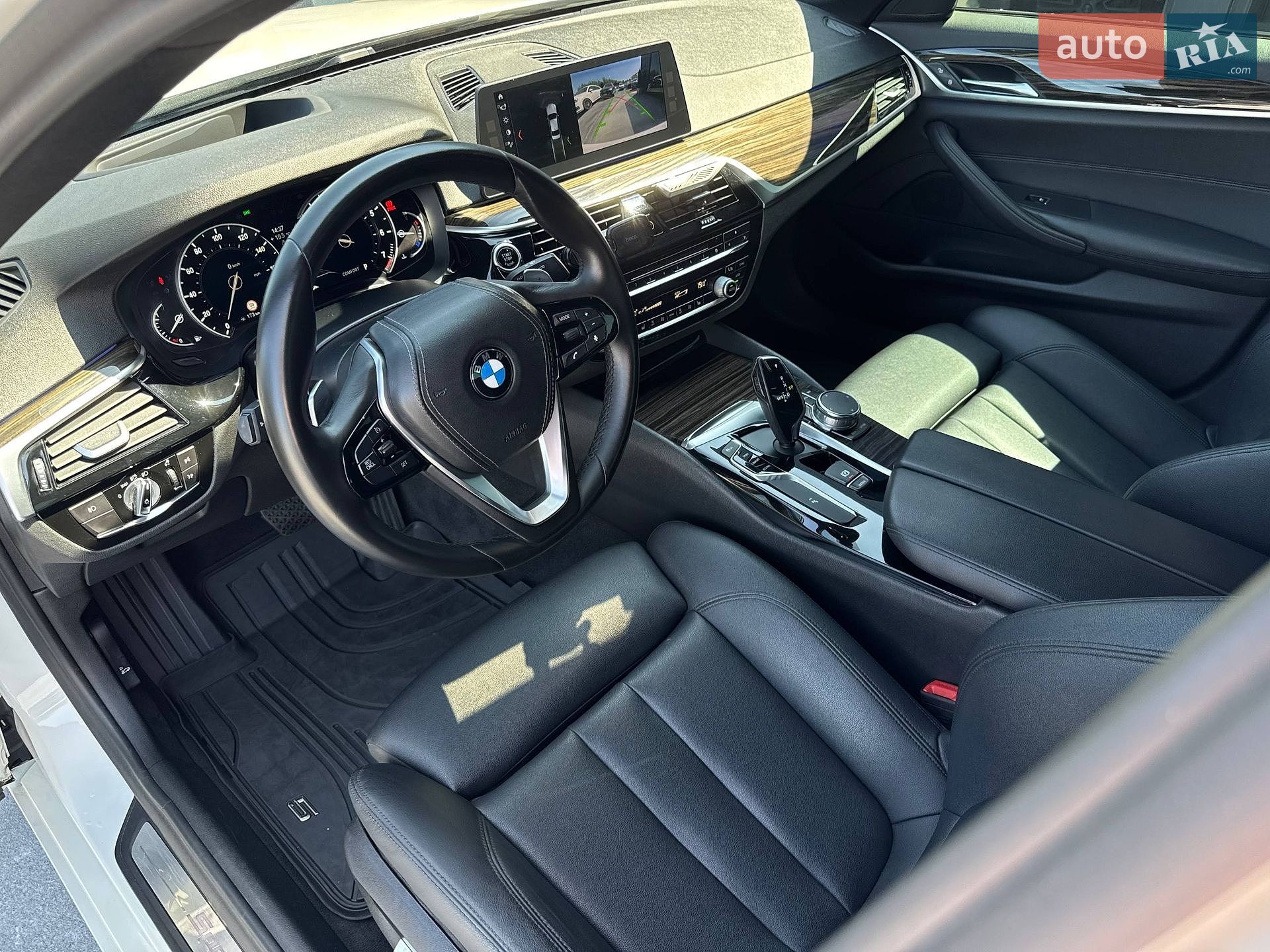 BMW 5 Series 2018 VIN WBAJA5C54JWA39386 фото оголошення 39 з 78