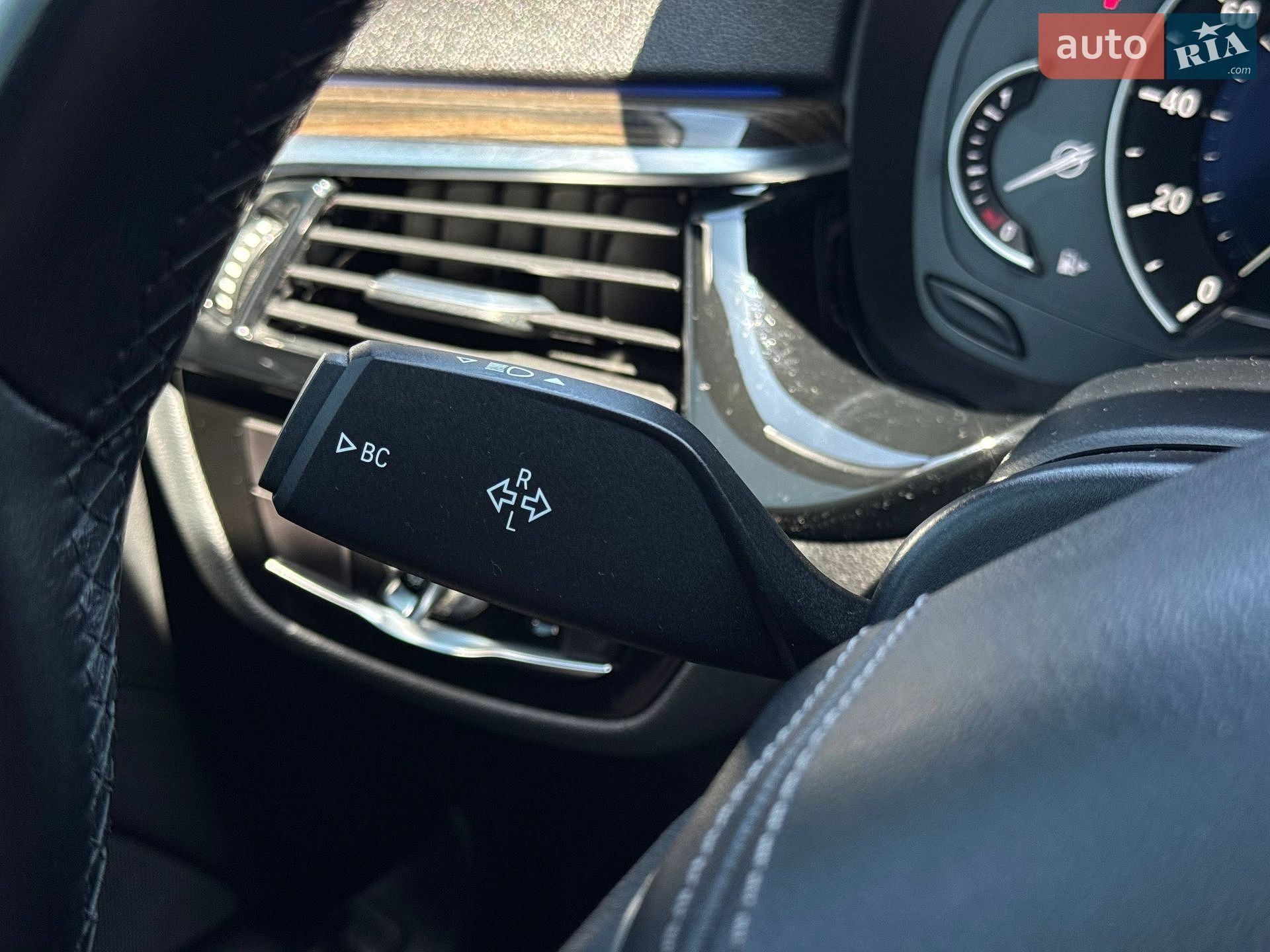 BMW 5 Series 2018 VIN WBAJA5C54JWA39386 фото оголошення 46 з 78