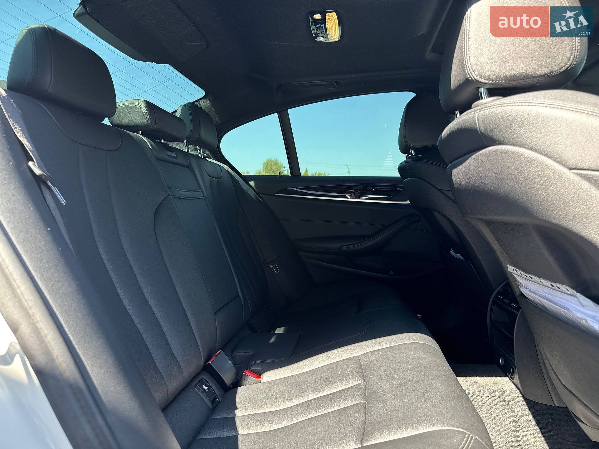 BMW 5 Series 2018 VIN WBAJA5C54JWA39386 фото оголошення 59 з 78
