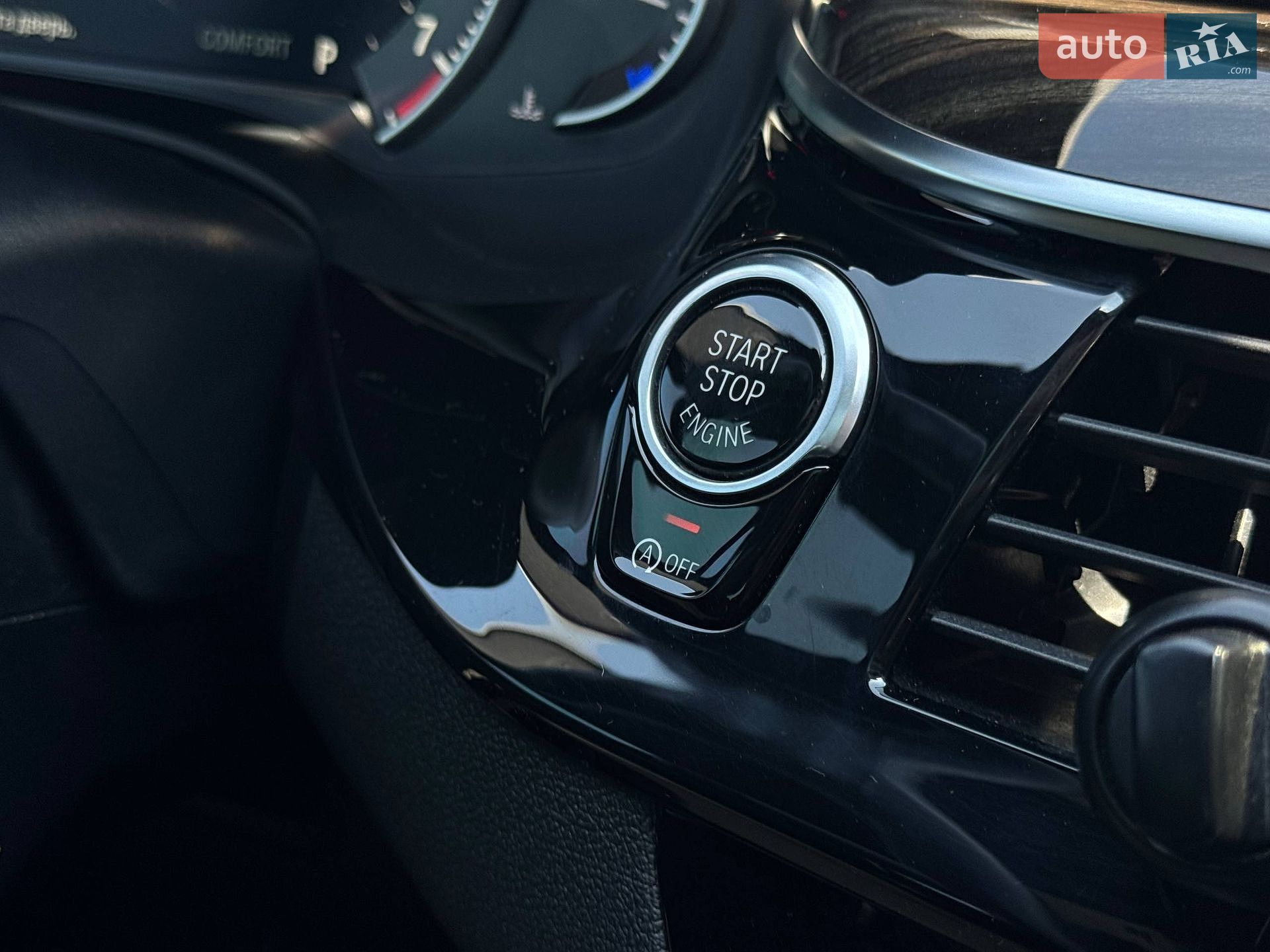BMW 5 Series 2018 VIN WBAJA5C54JWA39386 фото оголошення 75 з 78