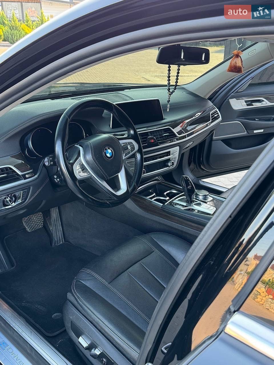BMW 7 Series 2017 VIN WBA7J2C51JG938190 фото оголошення 31 з 59