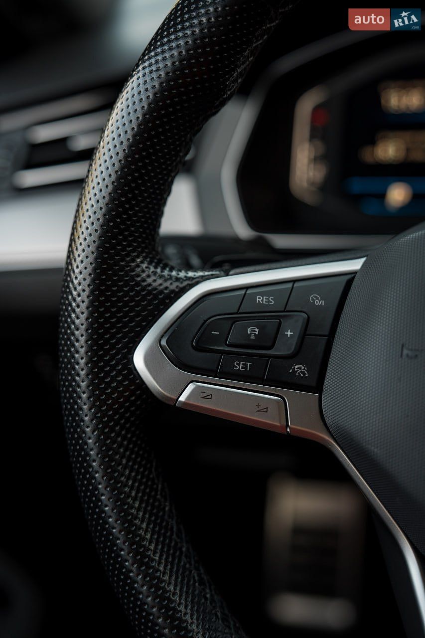 Volkswagen Passat 2020 VIN WVWZZZ3CZME008597 фото оголошення 19 з 77