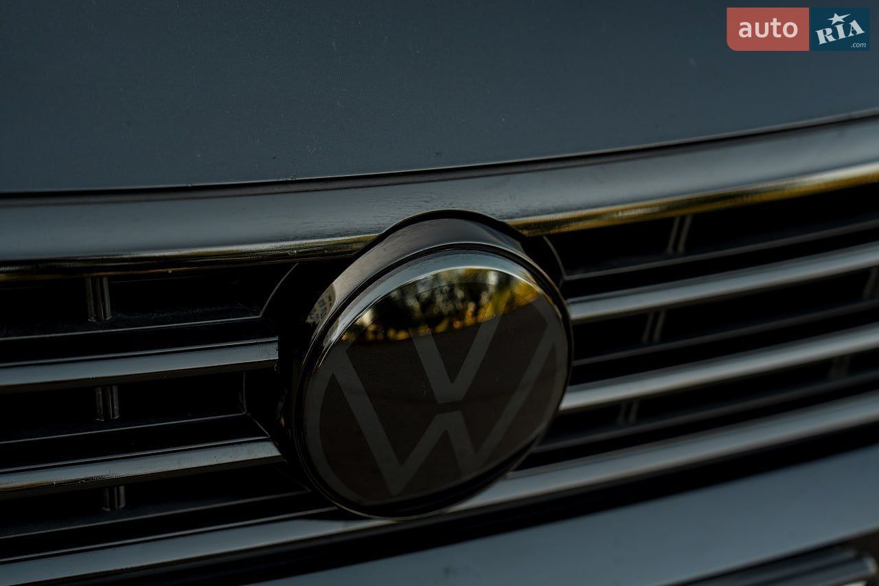 Volkswagen Passat 2020 VIN WVWZZZ3CZME008597 фото оголошення 30 з 77