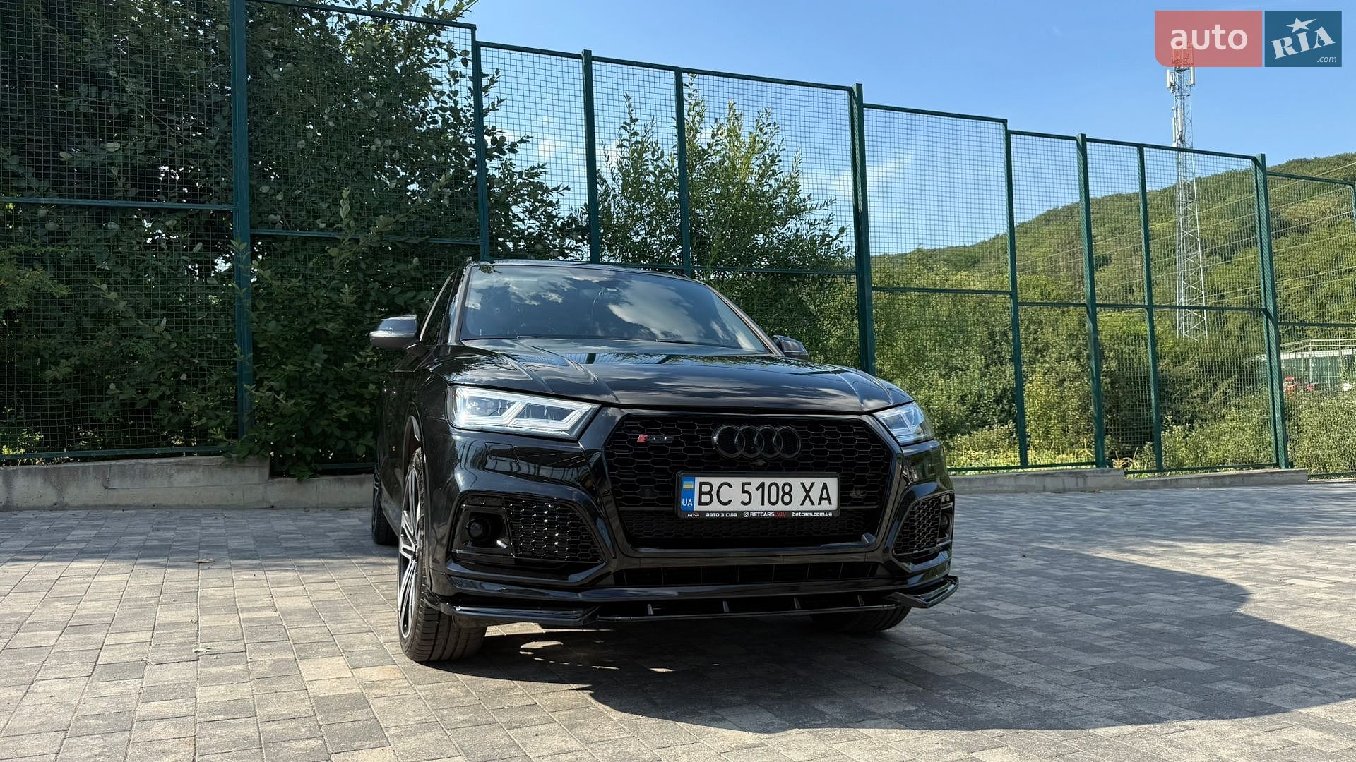 Audi SQ5 2018 VIN WA1A4AFY3J2138336 фото оголошення 3 з 12