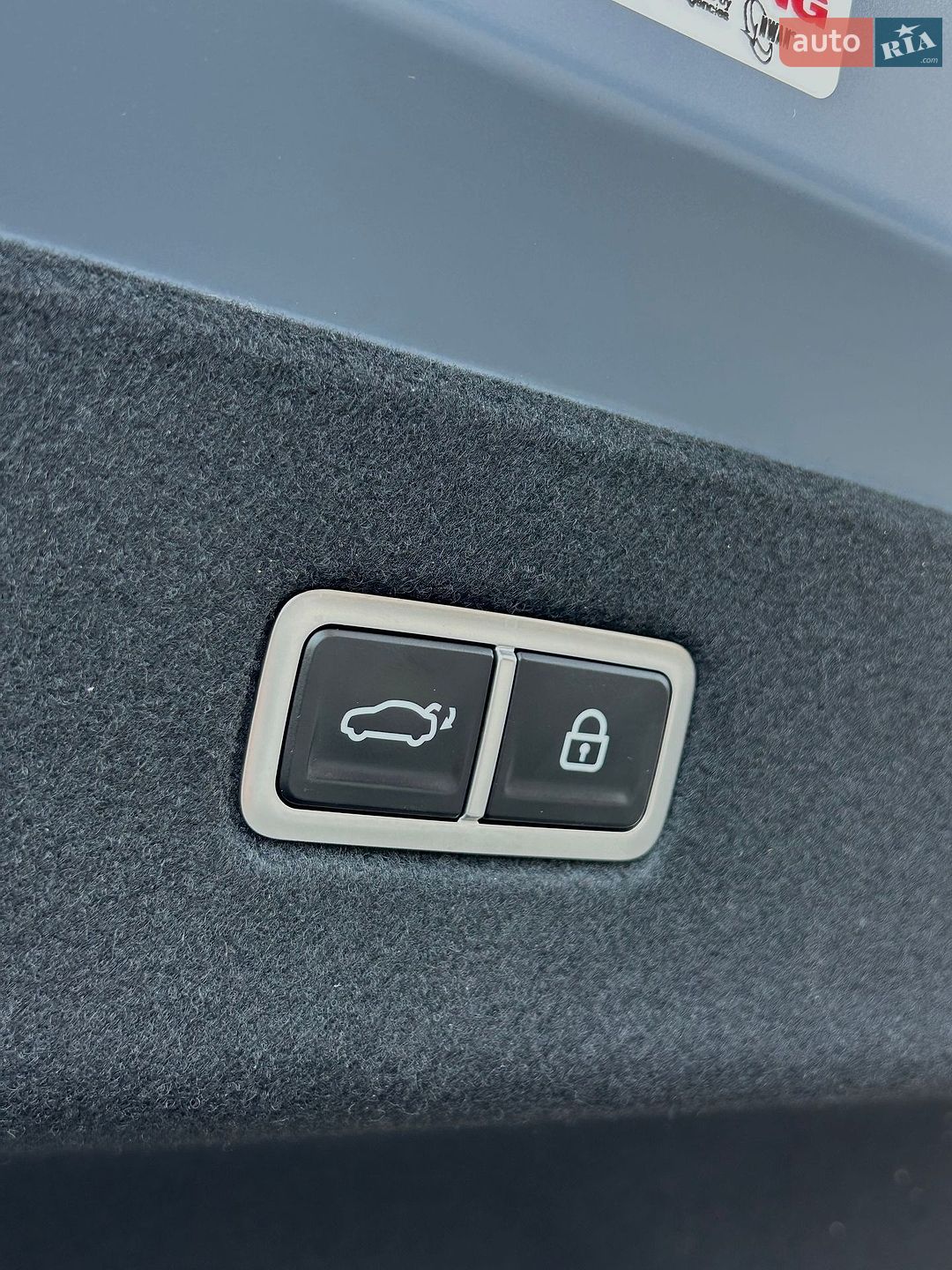 Hyundai Ioniq 6 2023 VIN KMHM34ACXPA039381 фото оголошення 7 з 30
