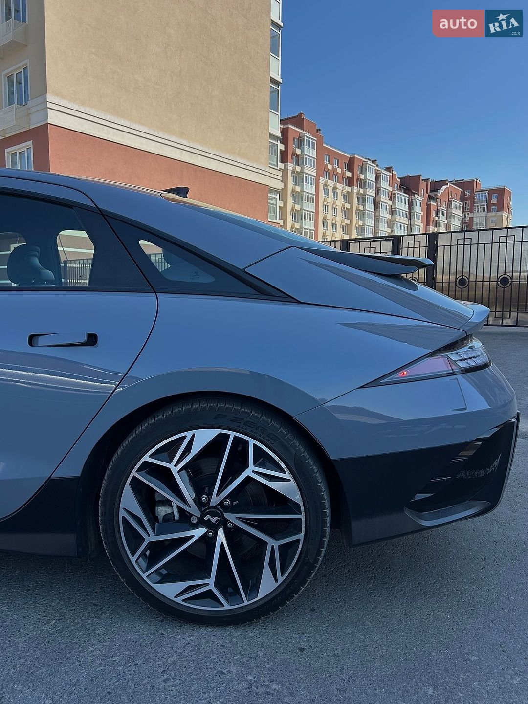 Hyundai Ioniq 6 2023 VIN KMHM34ACXPA039381 фото оголошення 4 з 30