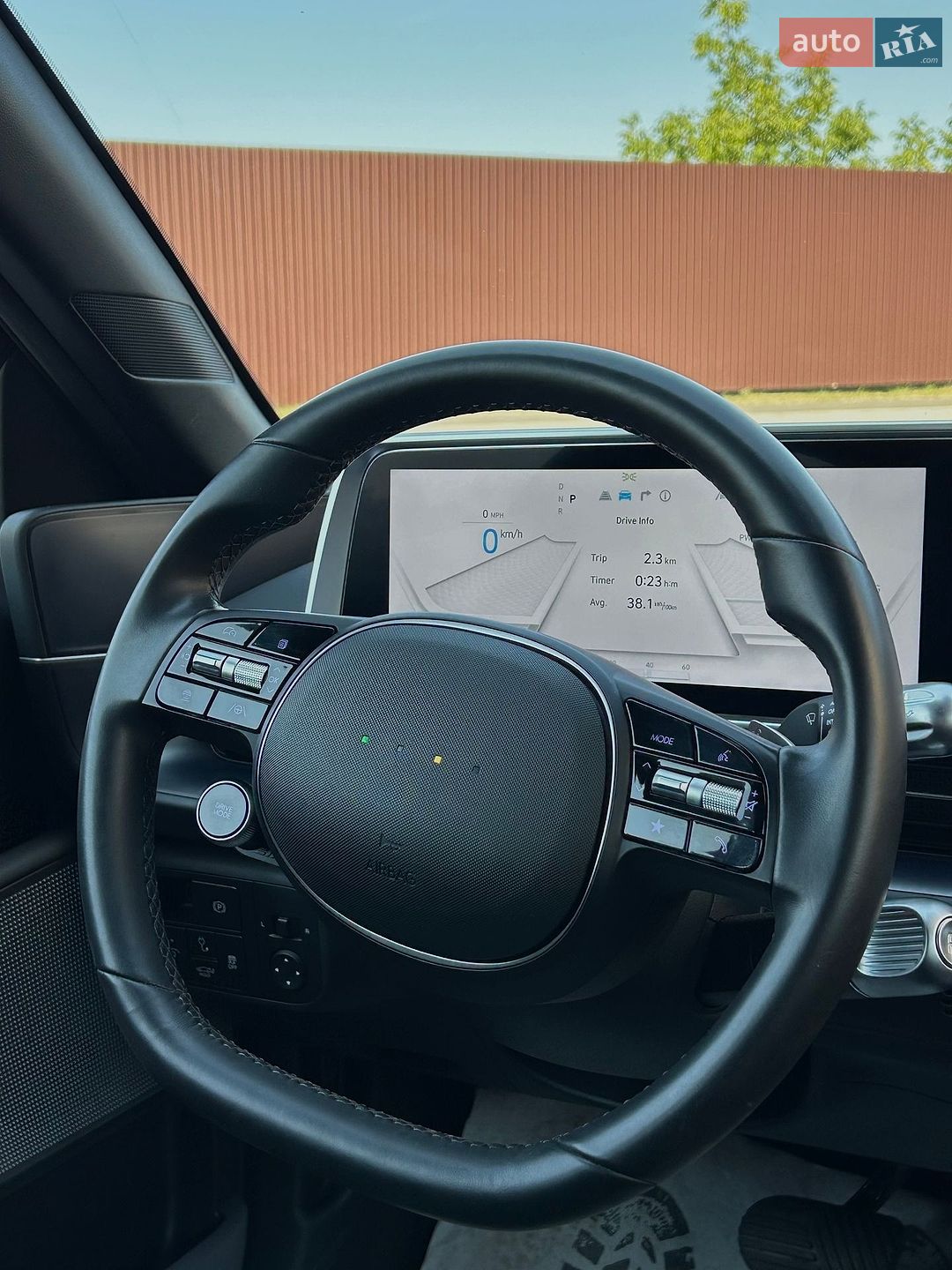 Hyundai Ioniq 6 2023 VIN KMHM34ACXPA039381 фото оголошення 15 з 30