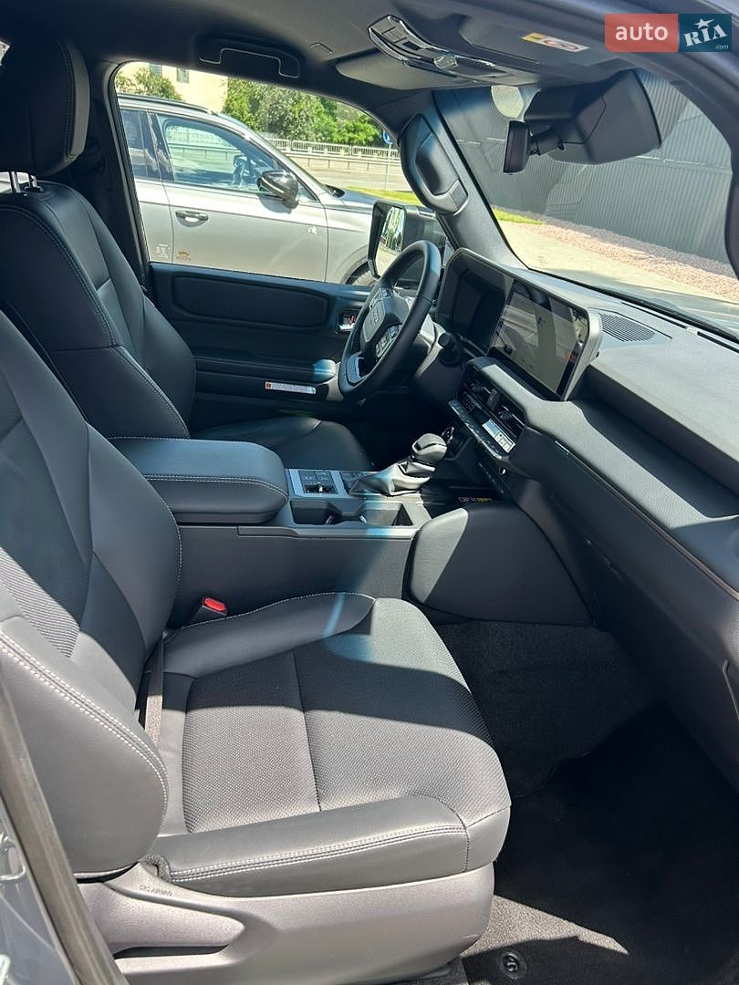 Toyota Land Cruiser Prado 2025 VIN JTEAR3AJ40K018360 фото оголошення 6 з 8