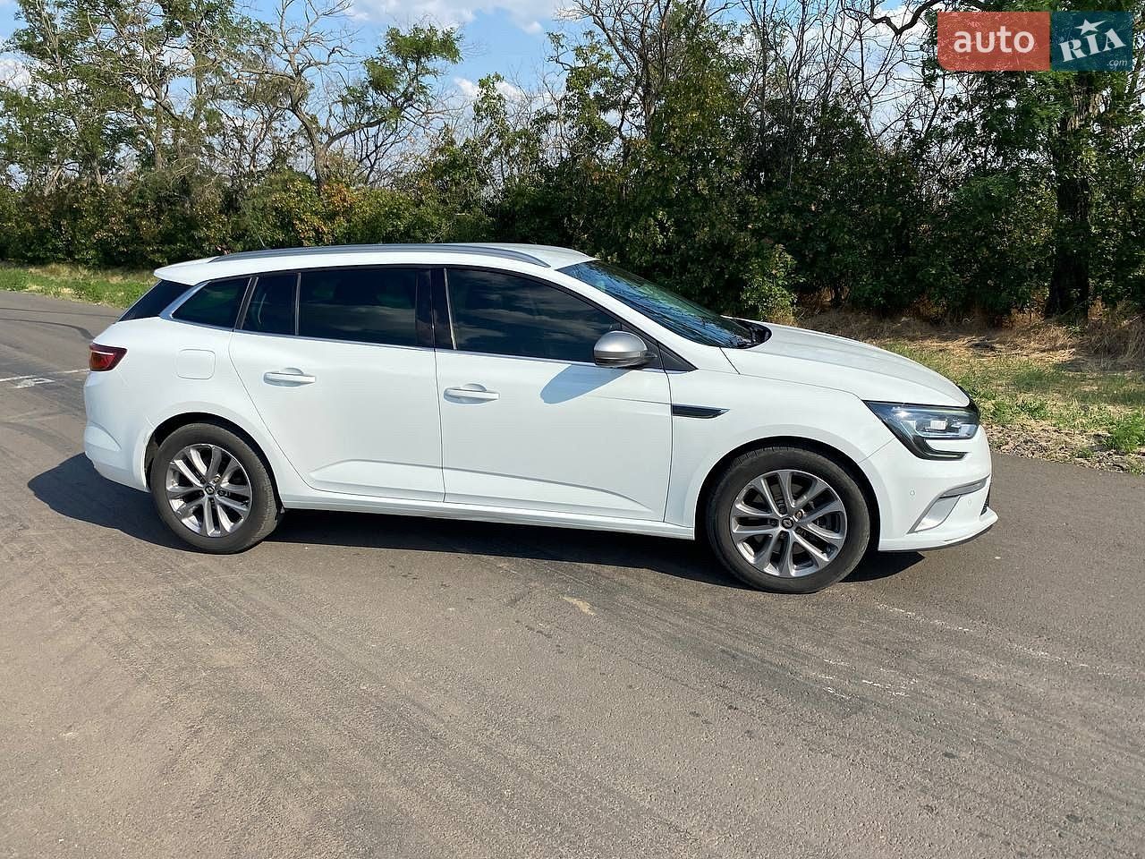 Renault Megane 2018 VIN VF1RFB00260475061 фото оголошення 8 з 21