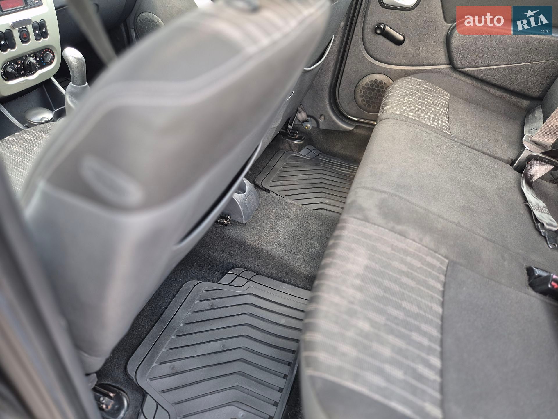 Dacia Logan MCV 2013 VIN UU1KSDA3H47840807 фото оголошення 13 з 25