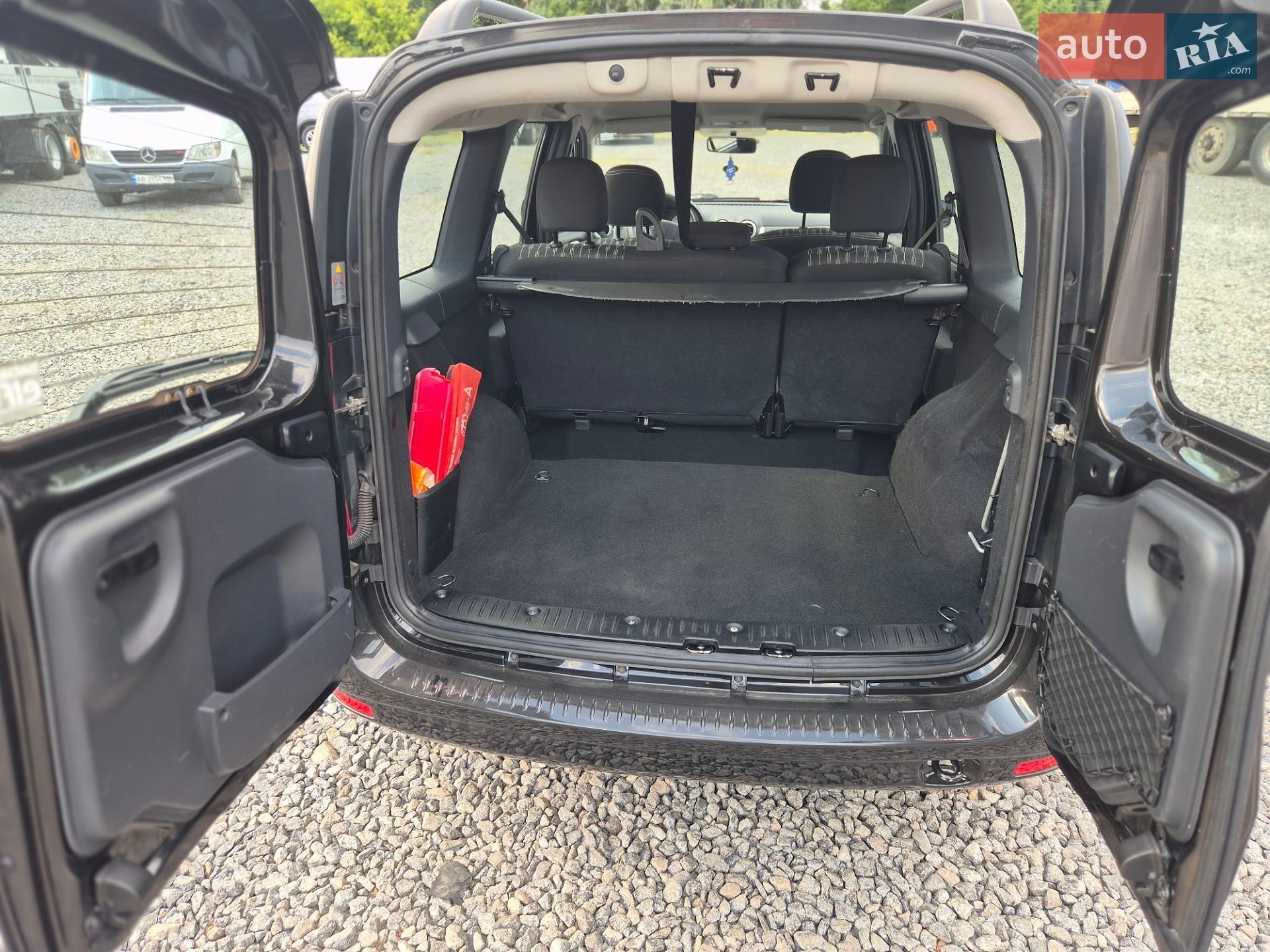 Dacia Logan MCV 2013 VIN UU1KSDA3H47840807 фото оголошення 17 з 25