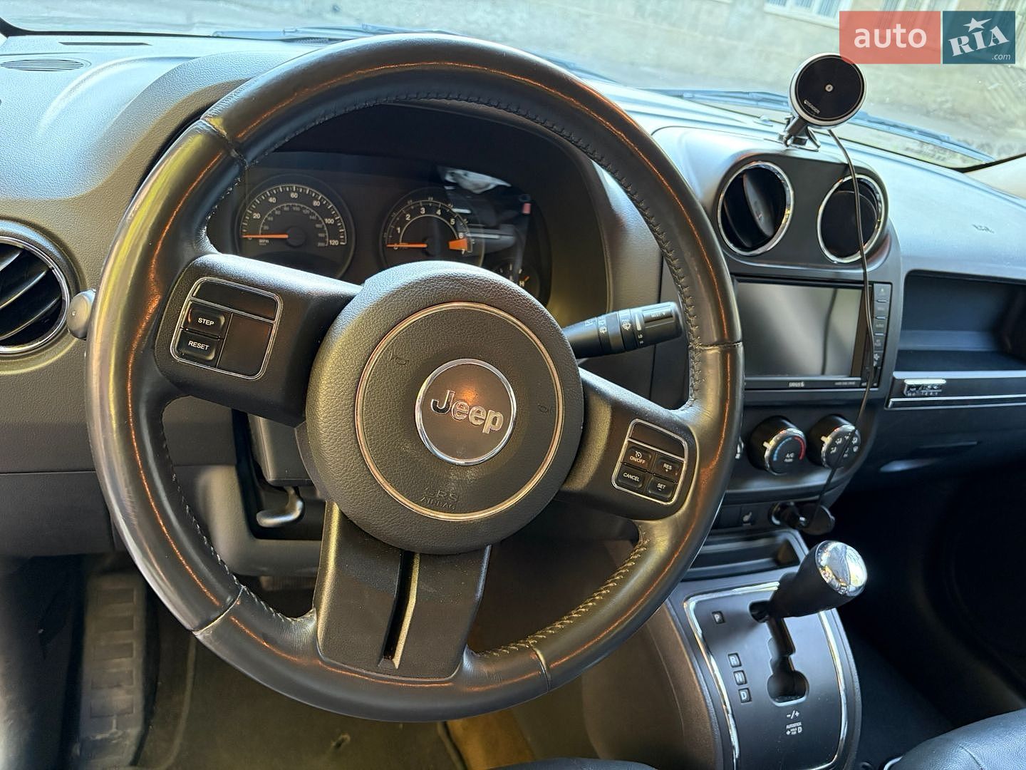 Jeep Patriot 2016 VIN 1C4NJRFB7GD725470 фото оголошення 12 з 28