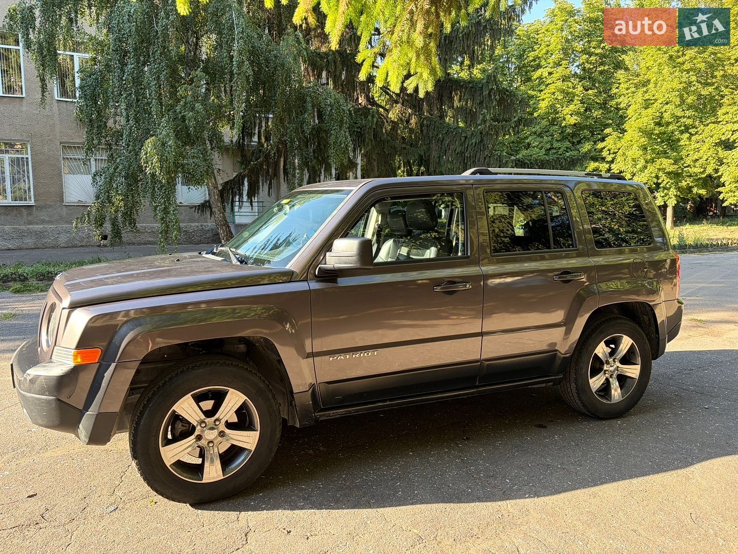 Jeep Patriot 2016 VIN 1C4NJRFB7GD725470 фото оголошення 3 з 28