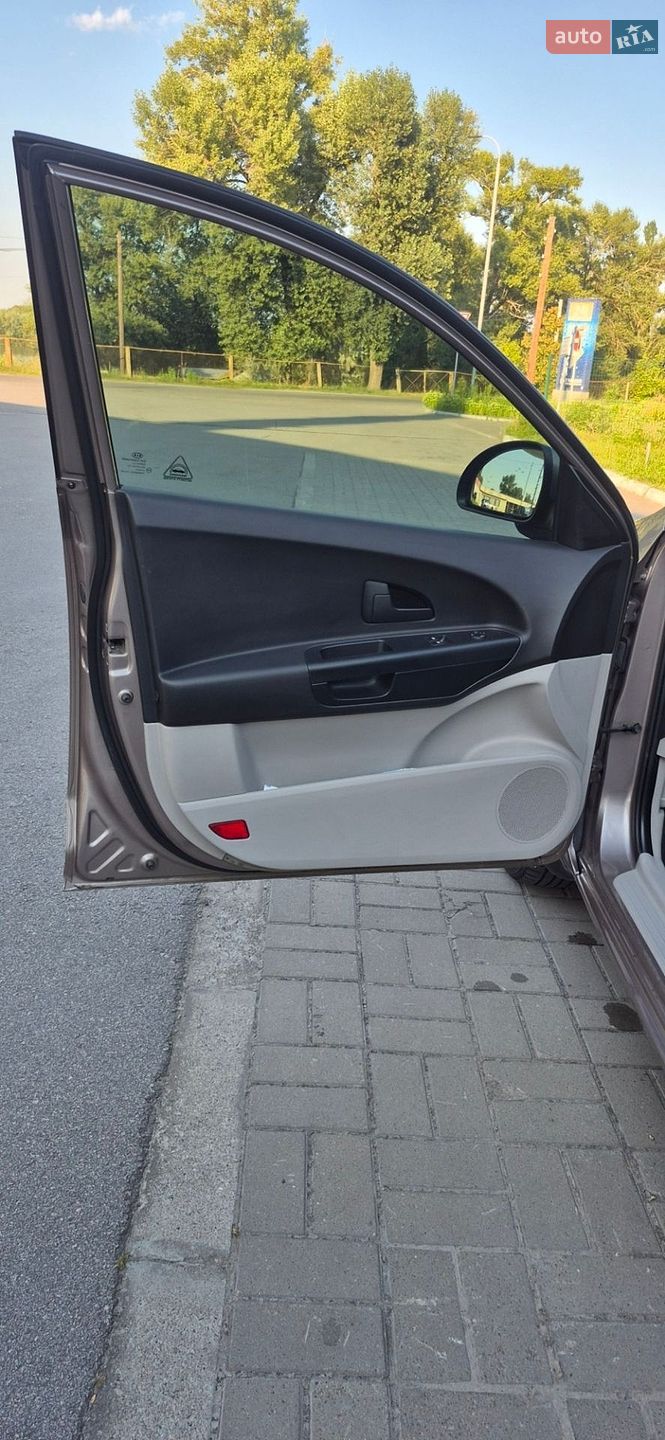 KIA Ceed 2007 VIN Y6LFF24238L002043 фото оголошення 14 з 23