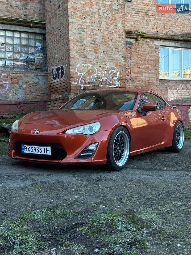 Toyota GT 86 2015 VIN JF1ZNAA14F8711531 фото оголошення 2 з 44